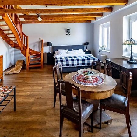 Apartmany Gulliver Микулов Экстерьер фото