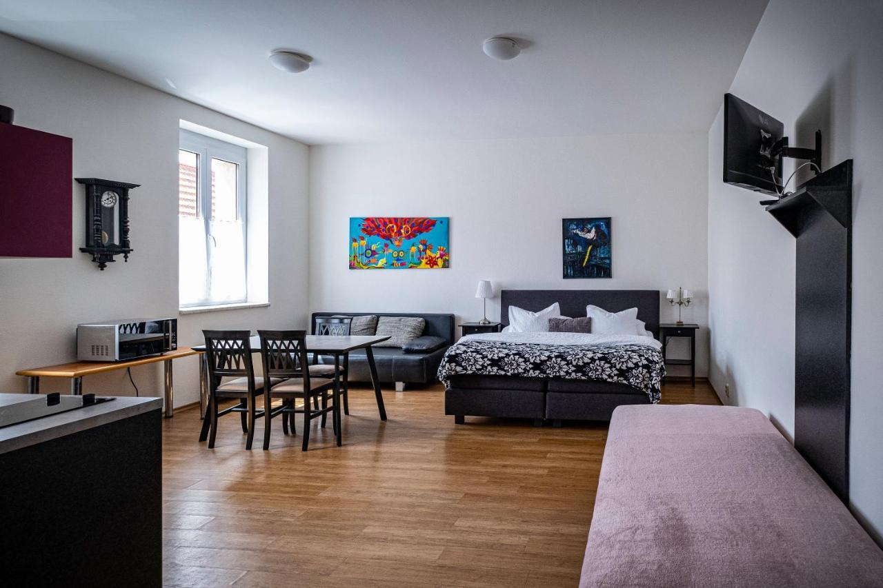 Apartmany Gulliver Микулов Экстерьер фото