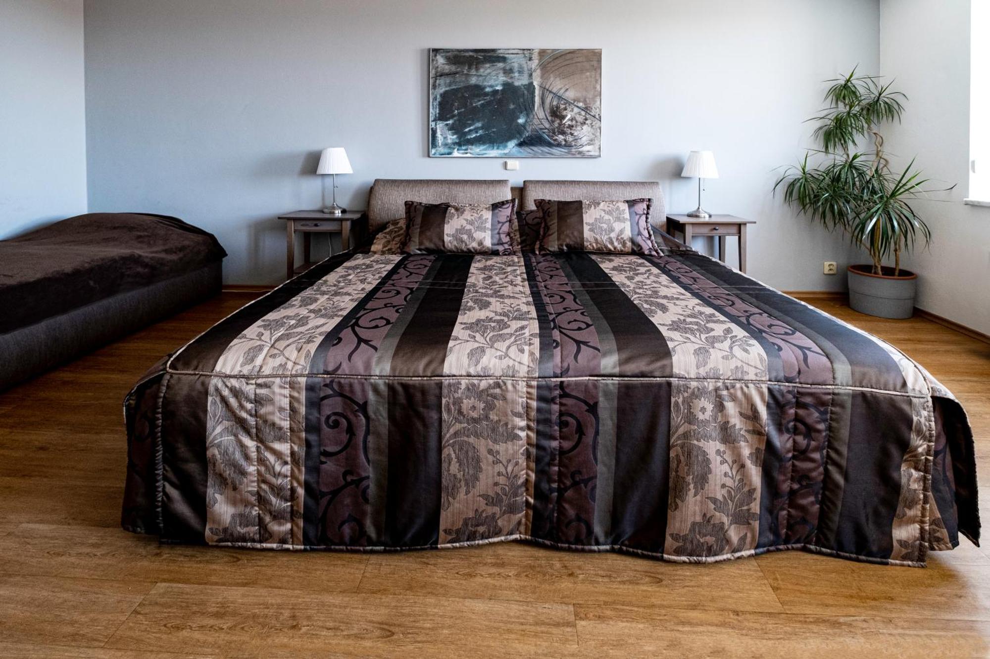 Apartmany Gulliver Микулов Экстерьер фото